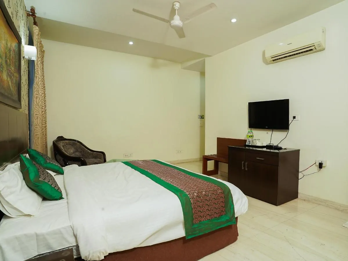 Lime Tree Hotel Sushant Lok Gurgaon Sector 29 Next To Iffco Chowk Metro