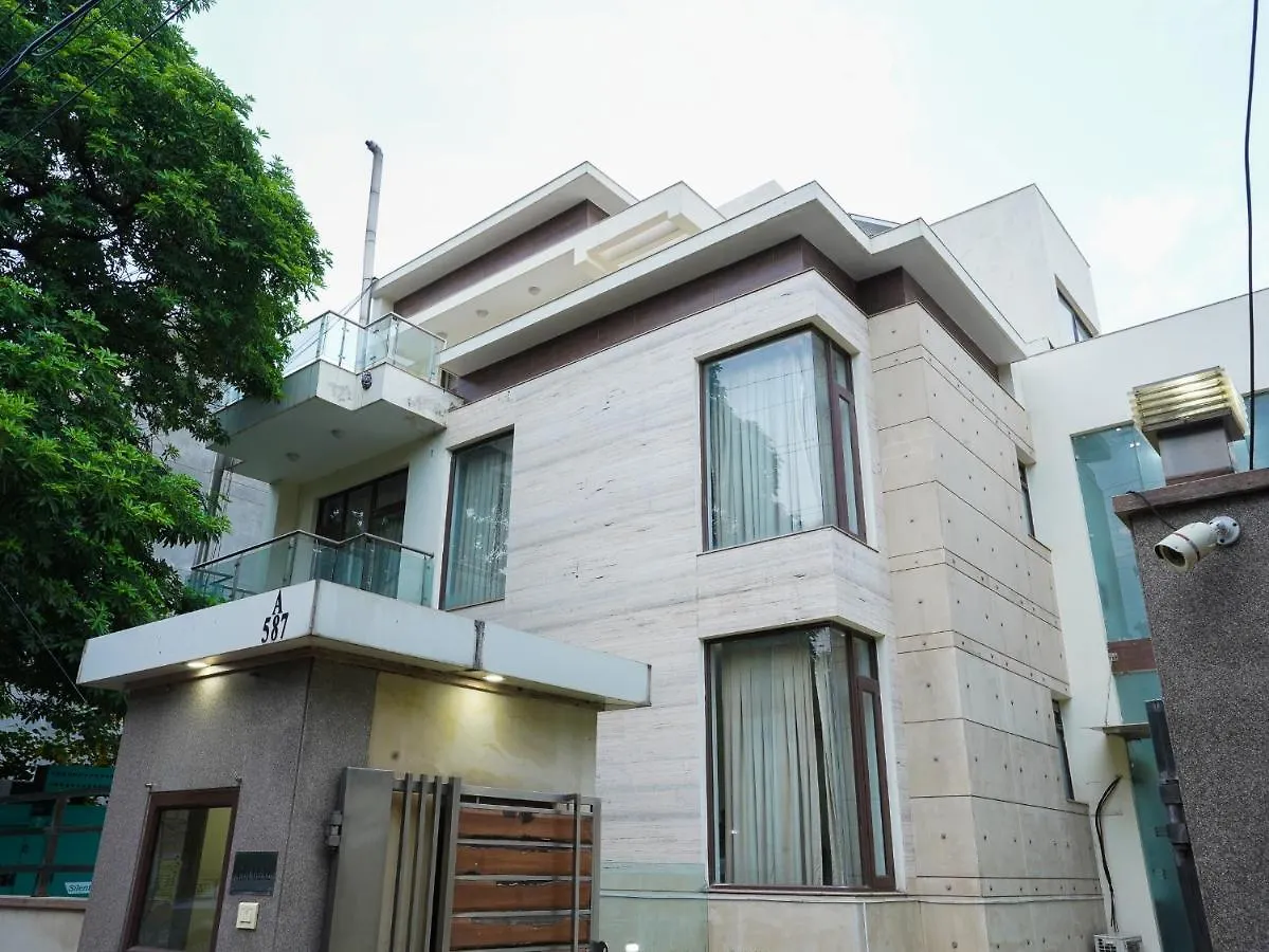 Lime Tree Hotel Sushant Lok Gurgaon Sector 29 Next To Iffco Chowk Metro 3*,