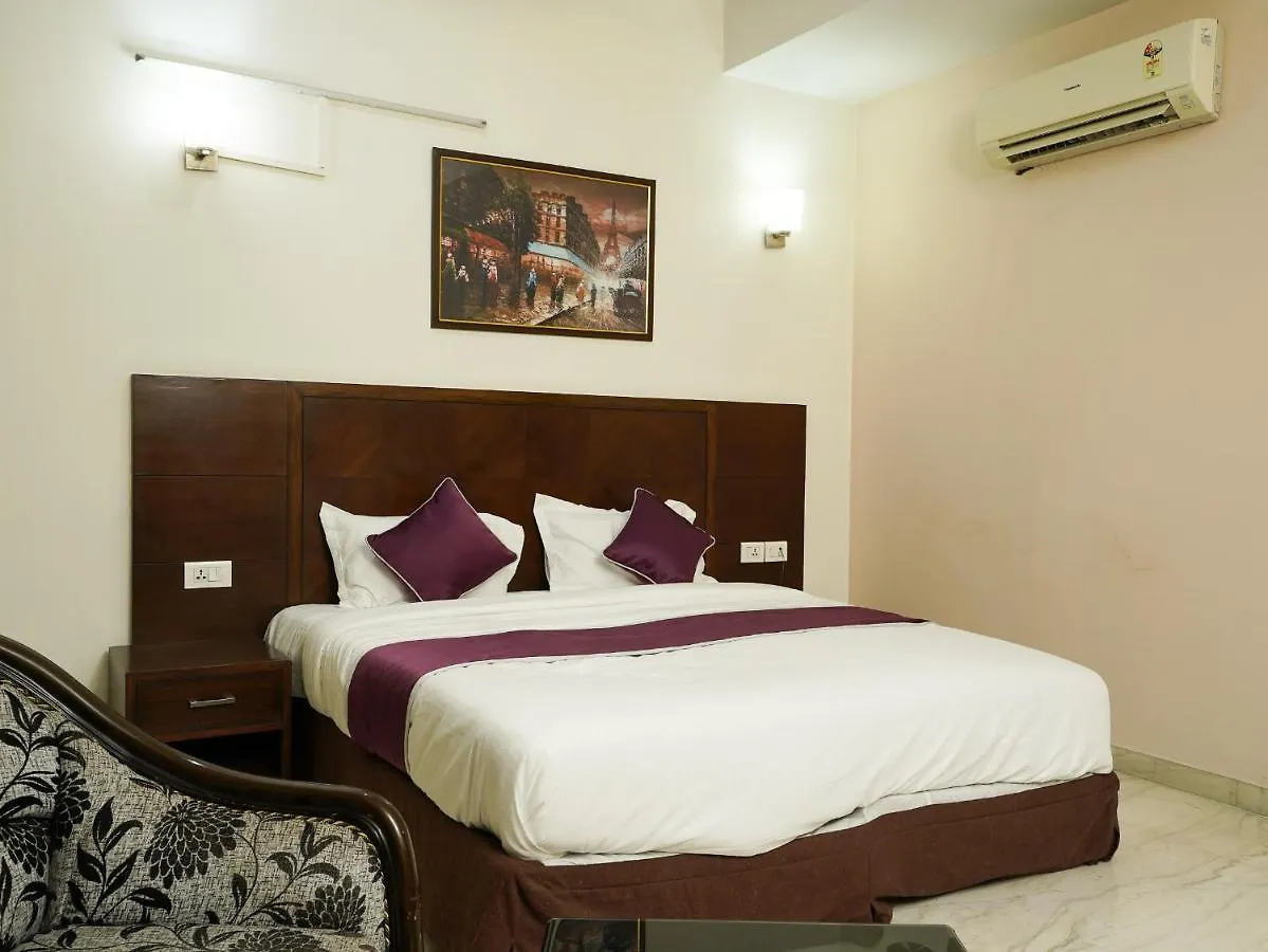 Lime Tree Hotel Sushant Lok Gurgaon Sector 29 Next To Iffco Chowk Metro India
