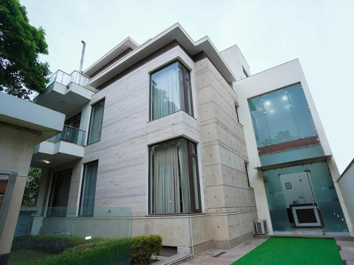 ***  Lime Tree Hotel Sushant Lok Gurgaon Sector 29 Next To Iffco Chowk Metro India